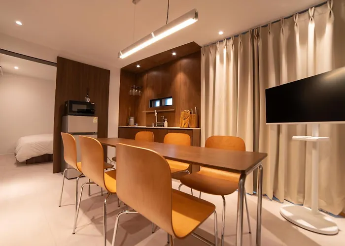 Chillstay Hongdae #arex 1min * Seul