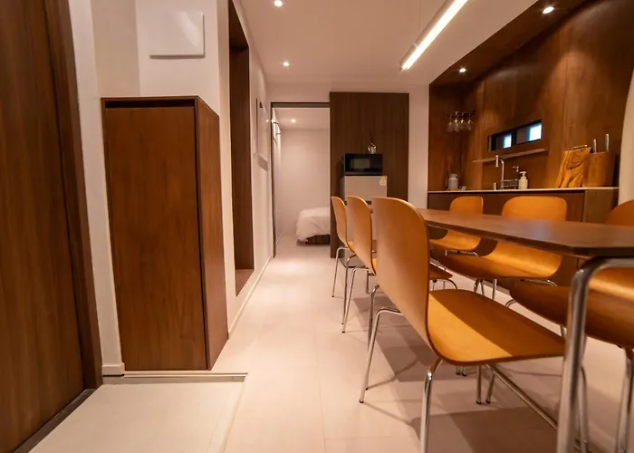 Chillstay Hongdae #arex 1min *
